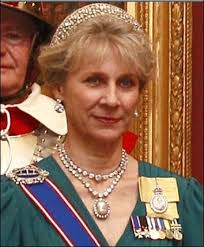 Birgitte Duchess Of Gloucester Engagement Ring Image Result For Jewelry Of The Duchess Of Gloucester Gloucester Royal Tiaras Royal Jewelry