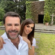 Eduardo capetillo is a 50 year old mexican actor. Eduardo Capetillo Hace Confesiones Familiares Que Hacen Llorar A Biby Gaytan