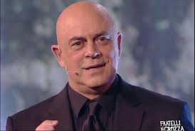 Maurizio crozza nei panni di lucia azzolina: Ascolti Tv Grande Fratello Vip Crolla Cresce Maurizio Crozza