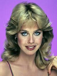 Frisur 80er Jahre Frau Neue Frisuren Wellige Frisuren Frisuren Langhaar Haar Styling