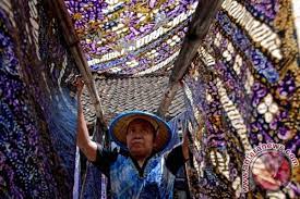 Setelah kering, maka kain batik sudah siap digunakan. Langkah Pembuatan Batik Tulis Beserta Gambarnya Lilissafitriblog