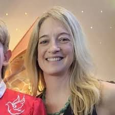 Stephanie Britton's Instagram, Twitter & Facebook