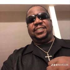 Well damn you're a hottie 🩷