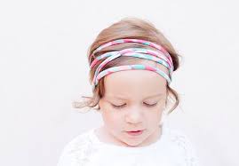 Ein Tolles Diy Haarband In Wenigen Schritten Selbermachen Stirnband Selbstgemacht Haarband Nahen Haar Band