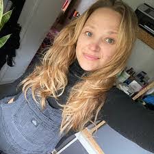 Jade Vincent's Instagram, Twitter & Facebook