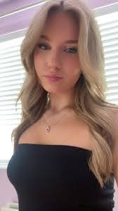 Beth Gilson's Instagram, Twitter & Facebook