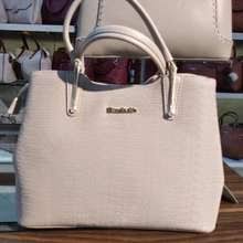 Tas wanita murah dijual di toko tas online kami. Tas Elizabeth Original Model Terbaru Harga Online Di Indonesia