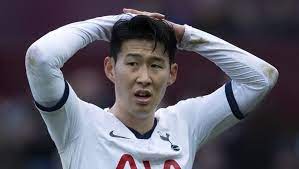 Spurs star carries gun and wears bulletproof helmet in exercises. Son Heung Min Returns To South Korea To Complete 4 Weeks Of Military Training 90min