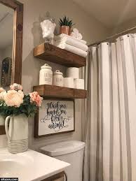 On the other hand, if a modern farmhouse look is more your thing, opt for blacks, creamy whites and dark woods. 404 Bulunamadi Live Stream Kostenlos Online Fernsehen Efezon Com Farmhouse Bathroom Decor Bathroom Decor Farm House Living Room