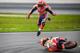 Il circuito di losail ospiterà il secondo. Marc Marquez Crash Di Kualifikasi Motogp Malaysia Gara Gara Bikin Ulah Ke Fabio Quartararo Gridoto Com