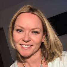 Darcy Hewitt's Instagram, Twitter & Facebook