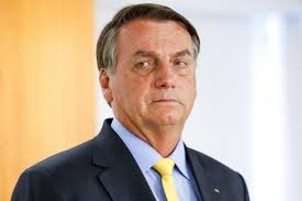 Jair bolsonaro is a brazilian politician and former military officer. Bolsonaro Medicos Avaliam Necessidade De Setima Cirurgia