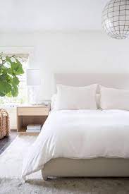 Once you've gotten your belongings down to only what you need, you'll be ready to design a clean, simple space! Pin By Mariel Hardage On Decor House Tours Remodel Bedroom Clean Bedroom Cheap Home Decor