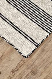 Black And White Farmhouse Area Rug Alicea Handwoven Black Area Rug Farmhouse Area Rugs Black Area Rugs Space Rugs