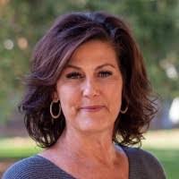 Paula Marez's Instagram, Twitter & Facebook