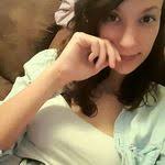 Kristen Appleton's Instagram, Twitter & Facebook