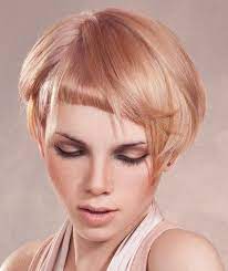 asymmetrischer pony frisurenbilder top frisuren zum nachstylen frisuren kurzhaar pixie haar styling