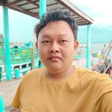 Kim Phalin (@kimphallin.sd)