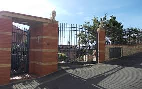 Annunci immobiliari a taormina e dintorni. Appartamento In Affitto A 4 Km Dalla Spiaggia Taormina Messina Costa Siciliana