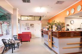 Check spelling or type a new query. Alice Springs Yha Hostel In Alice Springs Hotel Rates Reviews On Orbitz