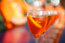 After Work At The Weekend Summer Winter There Is No Bad Time For An Aperol Spritz Easy Summer Cocktail Beve Aperol Spritz Glasses Aperol Aperol Spritz