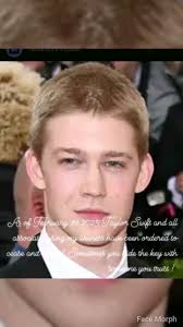 BOMBSHELL DA NFL: A NFL demitiu inesperadamente três árbitros,  principalmente Shawn Hochuli, que oficializou o jogo entre o árbitro  Buffalo Bills vs Kansas City Chiefs, por seu envolvimento no maior  escândalo de