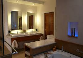 How To Pick A Modern Bathroom Mirror With Lights