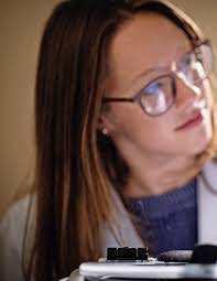 Linda Sloane's Instagram, Twitter & Facebook