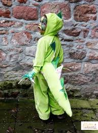 An den klassischen ausgrabungssets seid ihr schon verzweifelt, weil die geduld der kinder ausgeschöpft war oder man aus versehen ein teil vom dino mit abgemeißelt hat? Dinosaurier Kostum Nahen Frau Scheiner