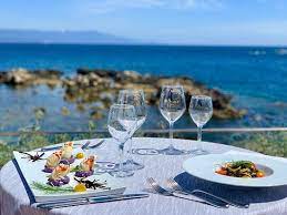 Il nostro albergo 4 stelle si affaccia direttamente sul mare di porto san giorgio e offre camere da cui godere di questa splendida vista, ritemprante in ogni stagione. Panorama Ristorante Vista Mare Alghero Menu Prezzo Ristorante Recensioni Prenotazioni Tripadvisor