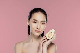 Jadi meskipun cuaca sedang mendung jangan kira uv a dan b ikutan 'ngumpet'! 5 Buah Yang Bisa Dijadikan Masker Wajah Alami