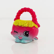 The Toy Bunker On Instagram Harriet Handbag From Our Shopkins Season 4 Giveaway Great Job Shopkins World Moose Toys Shopkins Oyuncak