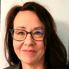 Women in command of the U.S. Army's 1st Aviation Brigade stand together at  Fort Rucker, Alabama: Lt. Col. Katie Slingerland, 1st Battalion, 145th  Aviation Regiment; Lt. Col. Erica Witty, 1st…