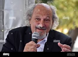 Martin founder hi-res stock photography and images