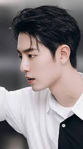 Xiao Zhan made a sugar painting# So cute! Those sparkling eyes! So clean!  So handsome! [Admiration][Admiration][Admiration][Looking forward to it]  #Promoting my idol to the world#