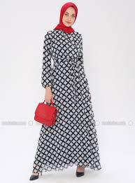 En Guzel Tesettur Elbise Modelleri Siyah Kareli V Yakali Astarli Kumas Elbise Https Ift Tt 2vttapf 2020 Elbise Modelleri Moda Stilleri Elbise