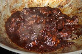 Lihat juga resep tongseng kambing yang tak kalah lezatnya! Daging Masak Hitam Azie Kitchen