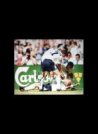 Who better then to comment on that night of drinking in hong kong and on the enigma that is paul gascoigne? Paul Gazza Gascoigne Signed The Dentist Chair Euro 96 Photo All Star Signings
