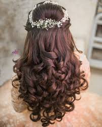 25 Pre Wedding Hairstyles For Mehndi Haldi Or More Functions Hair Styles Wedding Hair Tips Long Hair Styles