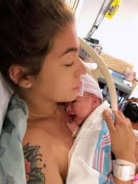 Pregnancy doesn't slow down these women while weightlifting in the gym