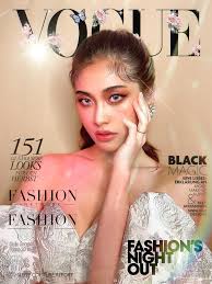 韩国化妆品新品妆发造型拍摄❤️ 韩国老板要求用最新的化妆品画出巨星的glamour主题感当然没问题啊😍 好喜欢啊🤩 韩国老板也很爱