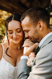 Alpacas for weddings: photo opportunities and more