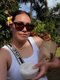 20for2020 goals: read 4x new books. ⠀⠀⠀⠀⠀⠀⠀⠀⠀ If you're after a summer  read, this is it! 'Where The Crawdads Sing' by Delia Owens is an incredible  story of survival. It engages you