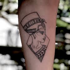 Nefertiti Tattoo By Charlie Rose Tattoo Canggu Bali Nefertiti Tattoo Sleeve Tattoos Tattoos