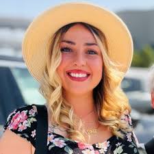 Sami Morris (@samicatchfish)