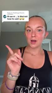 Melinda Clement's Instagram, Twitter & Facebook