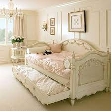 24 French Style Bedrooms Messagenote Com Shabby Chic Bedroom For A Little Girl Shabby Chic Decor Bedroom Chic Living Room Shabby Chic Living Room
