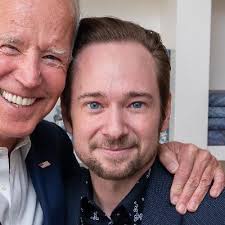 X 上的Christopher Johns：“Let's stop deporting our Veterans.  https://t.co/Hzxy2k5pZC”