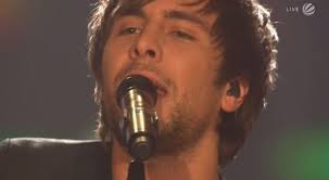 In einem punkt unterscheidet sich max giesinger ganz klar von den anderen 80 millionen bundesbürgern: Video Max Giesinger Im Finale Dach Der Welt The Voice Of Germany