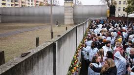 La alemania occidental, alemania del oeste o alemania federal (en alemn: Alemania Occidental El Financiero